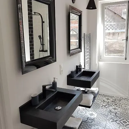 Nuit Zen - Jacuzzi - Centre Historique Appartement